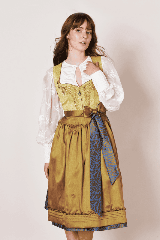 Entdecke das moderne Dirndl Odilia