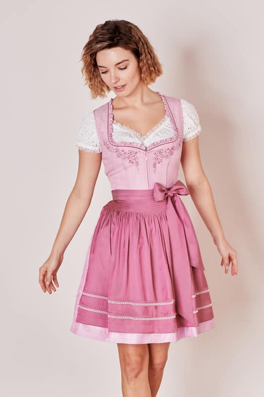 Entdecke das moderne Dirndl Ramina