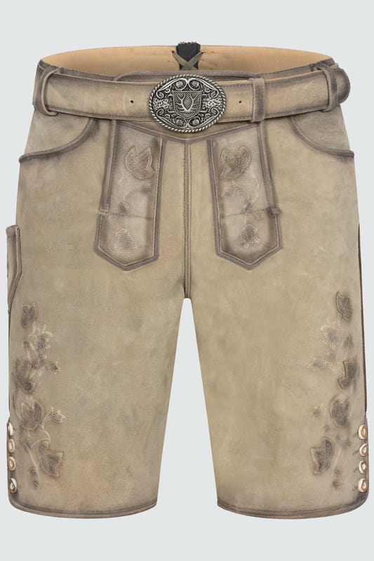 Die Lederhose Kai begeistert mit Stickereien und Applikationen. Die Lederhose wird aus hochwertigem Ziegenveloursleder gewonnen und garantiert so einen hohen Tragekomfort. Der passende Gürtel vervollständigt das Outfit.