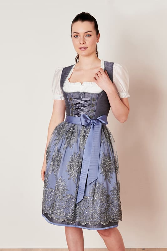 Dirndl Benedetta ist ein elegantes Dirndl aus der COLLECTION-Kollektion