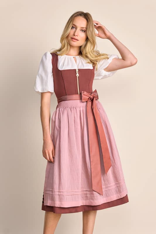 Das Limited Edition Dirndl Ejla besticht durch seinen subtilen Look